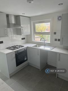 2 bedroom flat to rent, Shardeloes Road, London, SE14