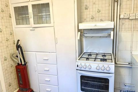 undefined, The Spinney, Surrey KT18