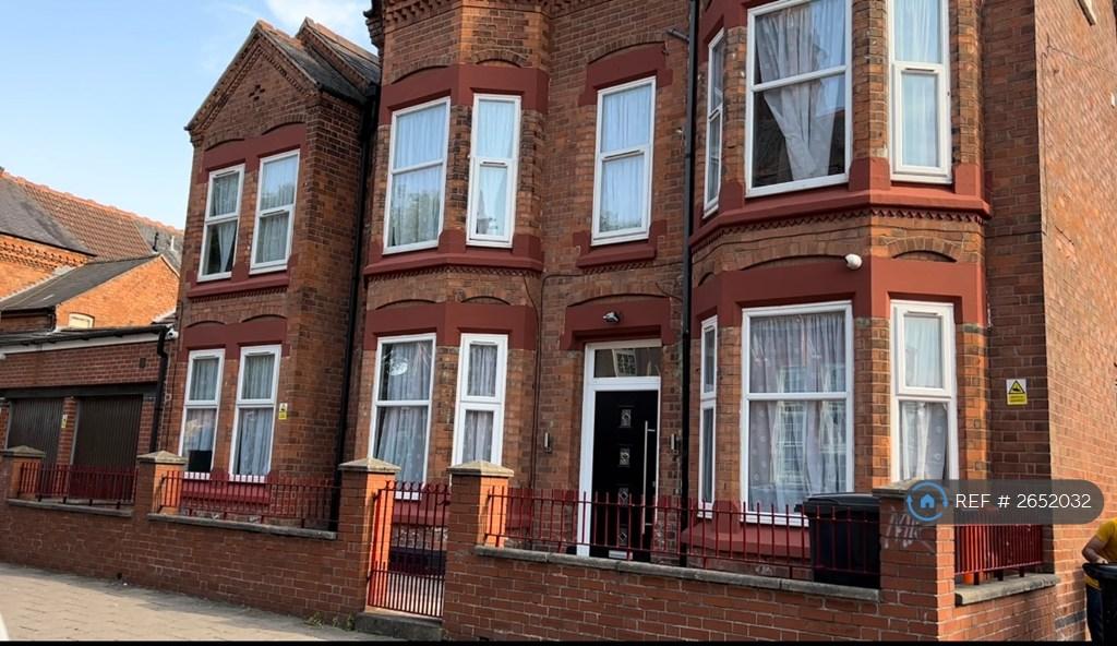 The 6 Bed 6 Ensuite House