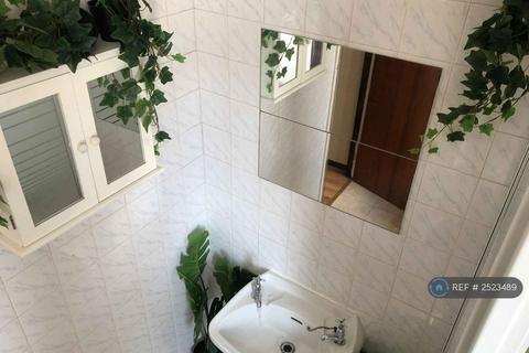 undefined, Picton Road, Liverpool, L15