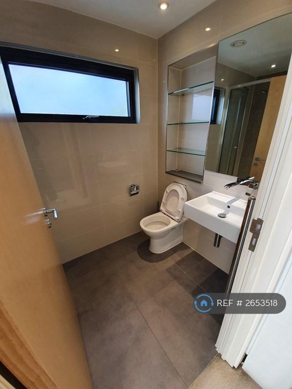 Ensuite Bathroom