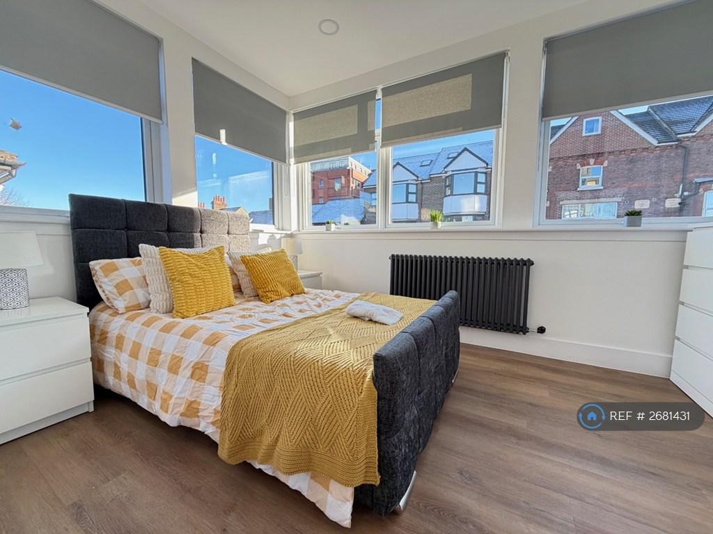 1 Bed Flat - Furnished
