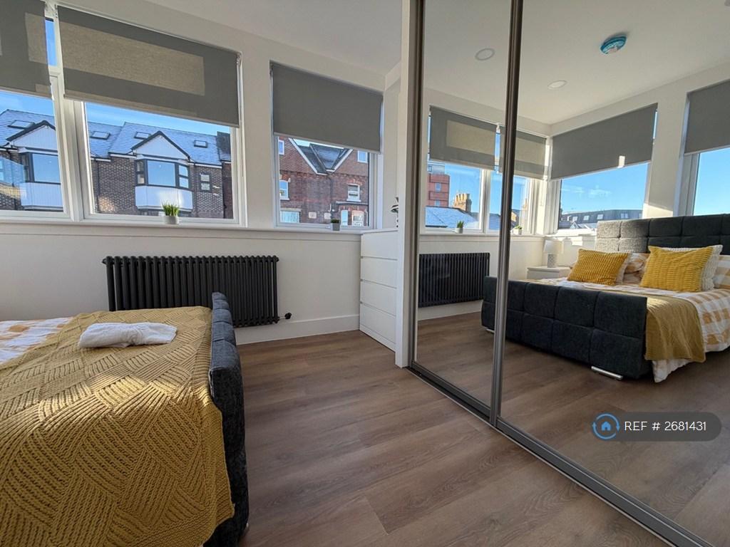 1 Bed Flat - Furnished