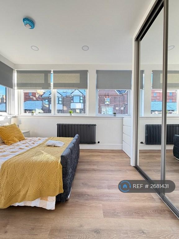1 Bed Flat - Furnished