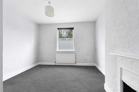 undefined, High Street, Tadworth