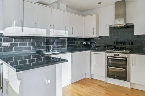 undefined, Old Mill Close, Uxbridge, UB8
