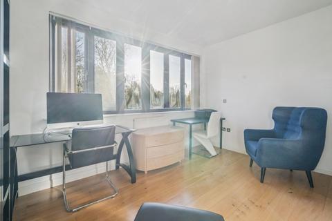 2 bedroom end of terrace house for sale, Old Mill Close, Uxbridge, UB8