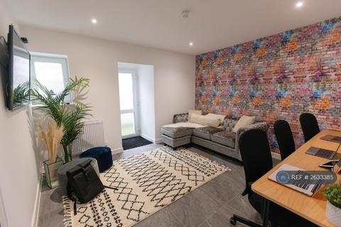 1 bedroom in a house share to rent, Victoria Road, Swindon, SN1
