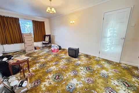 3 bedroom semi-detached house for sale, Plumpton Lea, Bradford BD2
