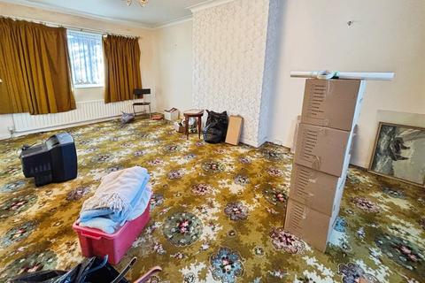 3 bedroom semi-detached house for sale, Plumpton Lea, Bradford BD2