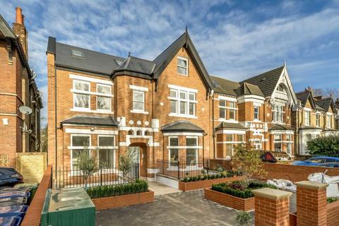 undefined, Gordon Road, London W5