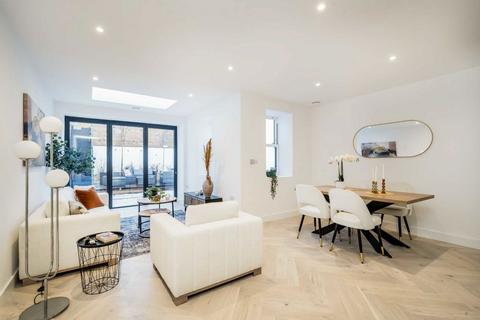 undefined, Gordon Road, London W5