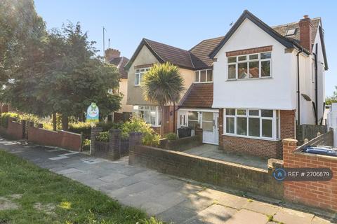 undefined, Whitton Avenue West, Greenford, UB6