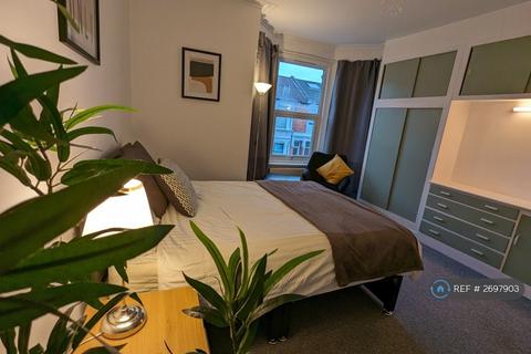 undefined, Canterbury Road, Southsea, PO4
