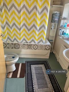 1 bedroom in a house share to rent, Albert Street, Slough, SL1