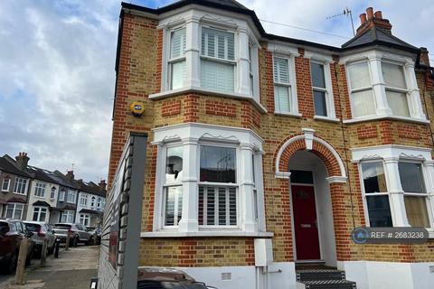4 bedroom end of terrace house to rent, Manwood Road, London, SE4