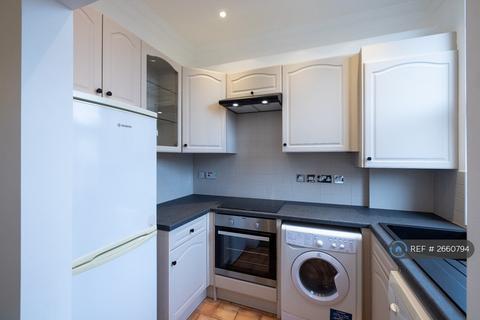 2 bedroom flat to rent, Holloway Road, London, N7