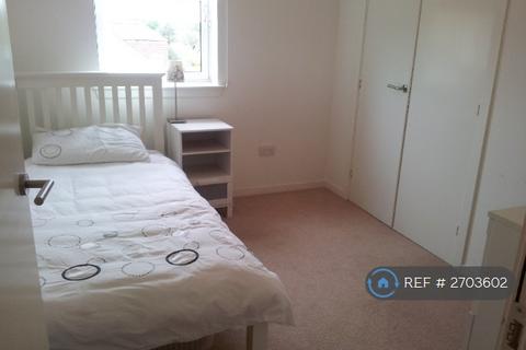 2 bedroom flat to rent, Main Street, Kirkliston, EH29