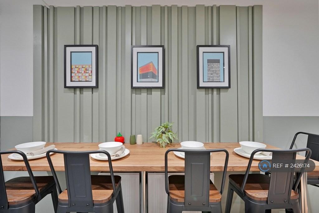 Dining Breakfast Bar