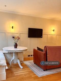 1 bedroom flat to rent, Coleridge Gardens, London, SW10