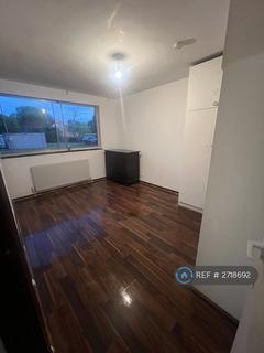 1 bedroom in a house share to rent, Crawford Avenue, Wembley, HA0