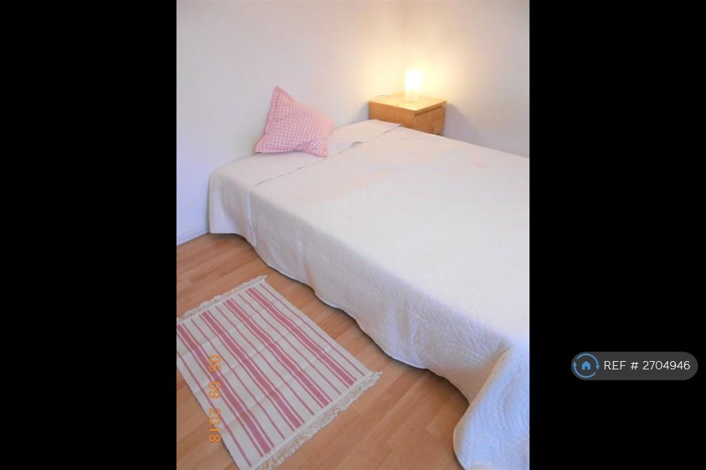 Double Bedroom 2