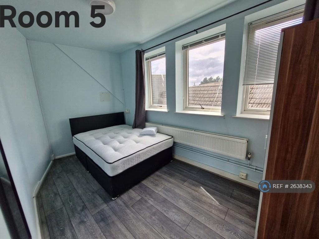 Room 5 Single