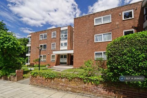 2 bedroom flat to rent, Greenacres, London, N3