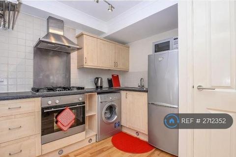 2 bedroom flat to rent, Medina Road, London, N7