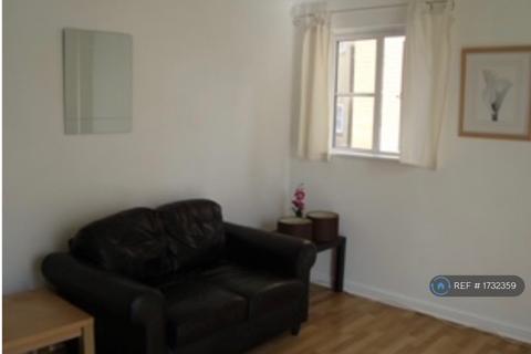 1 bedroom flat to rent, Ridley Close, Barking, IG11