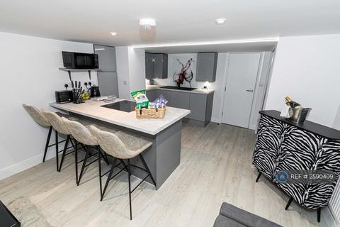 1 bedroom flat to rent, Approach Road, Poole, BH14