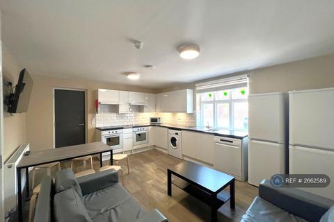 6 bedroom flat to rent, Stokes Croft, Bristol, BS1