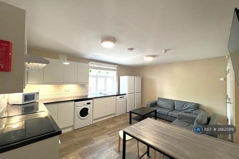 6 bedroom flat to rent, Stokes Croft, Bristol, BS1