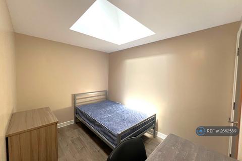 6 bedroom flat to rent, Stokes Croft, Bristol, BS1