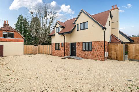 4 bedroom detached house for sale, Great Austins, Surrey GU9