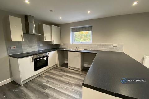 2 bedroom flat to rent, Newmarket Road, Dyserth, Rhyl, LL18