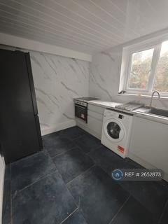 2 bedroom semi-detached house to rent, Uplands, Swansea, SA2