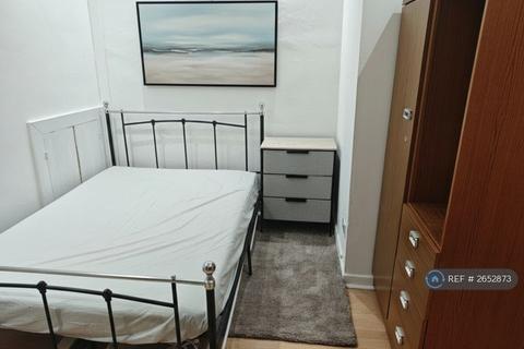 2 bedroom semi-detached house to rent, Uplands, Swansea, SA2
