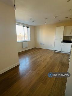 2 bedroom flat to rent, Lowry Court, Harrow, HA3