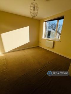 2 bedroom flat to rent, Lowry Court, Harrow, HA3