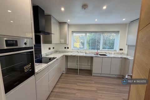 undefined, Avenue Road, Ingatestone, CM4
