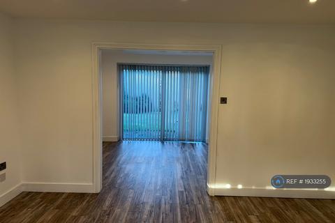undefined, Avenue Road, Ingatestone, CM4