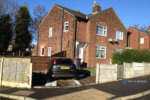3 bedroom semi-detached house to rent, Stevenson Road, Swinton, Manchester, M27