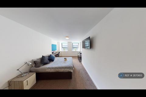 Studio to rent, Spaniel Row, Nottingham, NG1