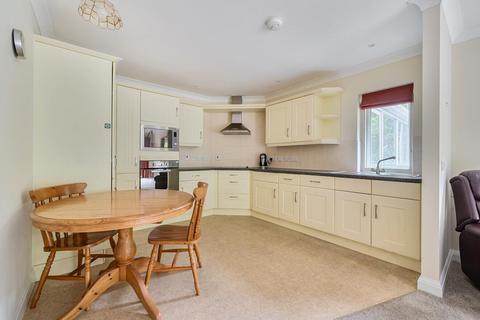2 bedroom retirement property for sale, Knightwood Mews, Valley Park, Chandler's Ford