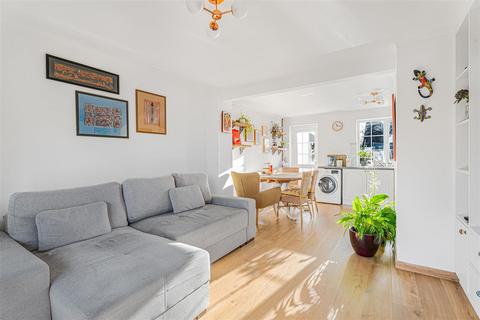 3 bedroom terraced house for sale, Elizabeth Road, Bishop's Stortford CM23
