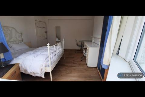 undefined, The Ridgeway, London, NW9
