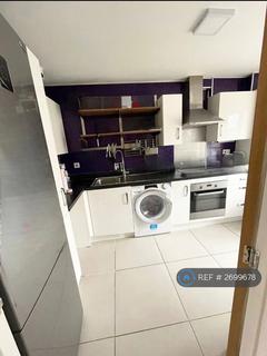 4 bedroom terraced house to rent, Featherwood Avenue, Newcastle Upon Tyne, NE15