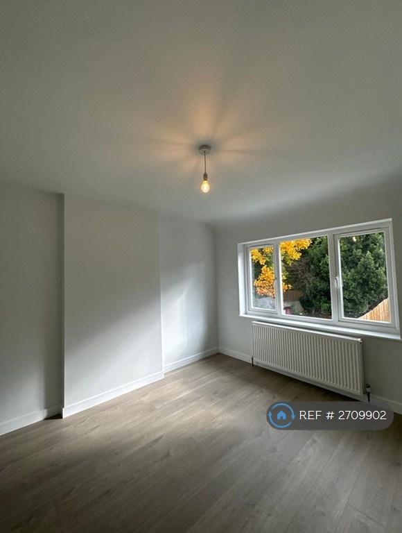 First Floor Rear Double Bedroom