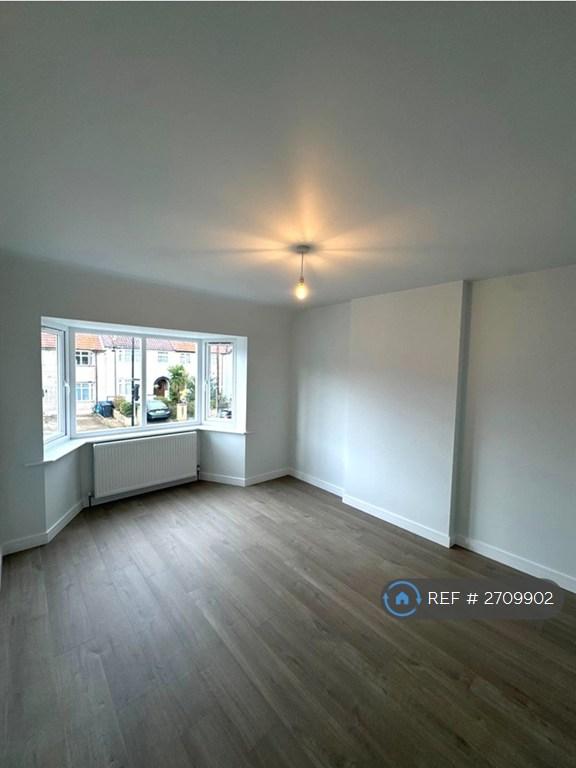 First Floor Front Double Bedroom